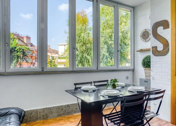 Apartment Bright Near Vatican By Rhr Rom