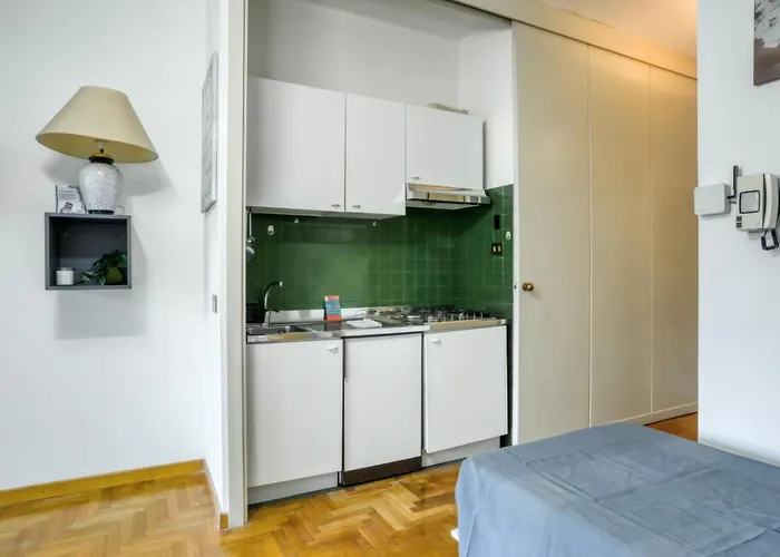 Bright Near Vatican By Rhr Apartment Rom